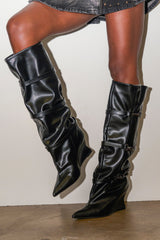 AZALEA WANG KULLERVO BLACK SILVER CLASP DETAIL WEDGE BOOT