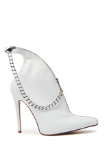 AZALEA WANG SAGITTA WHITE STILETTO PUMP