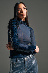 VELMA VINYL SINGLE SLEEVE SCALE TOP IN NAVY