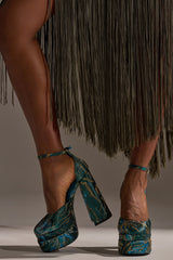 AZALEA WANG ZIPPHORA BLUE BROCADE CHUNKY PUMP