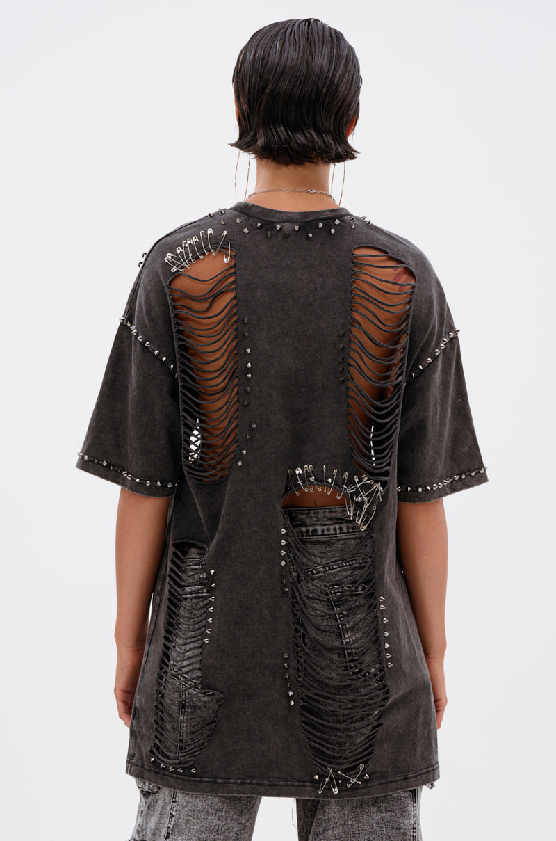 MARGOT DISTRESSED STUDDED SHORT SLEEVE TEE