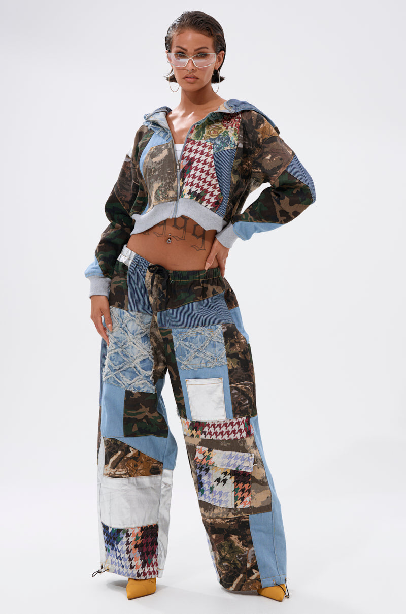 WILD AND FREE ZIP UP SWEATSHIRT