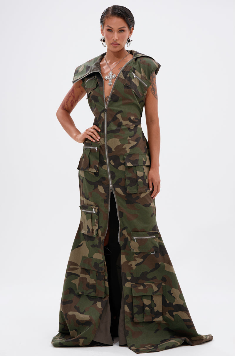 NOW YOU SEE ME CAMO PRINT MAXI DRESS