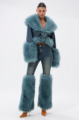 SIT PRETTY FUR TRIM JEANS IN BLUE DENIM