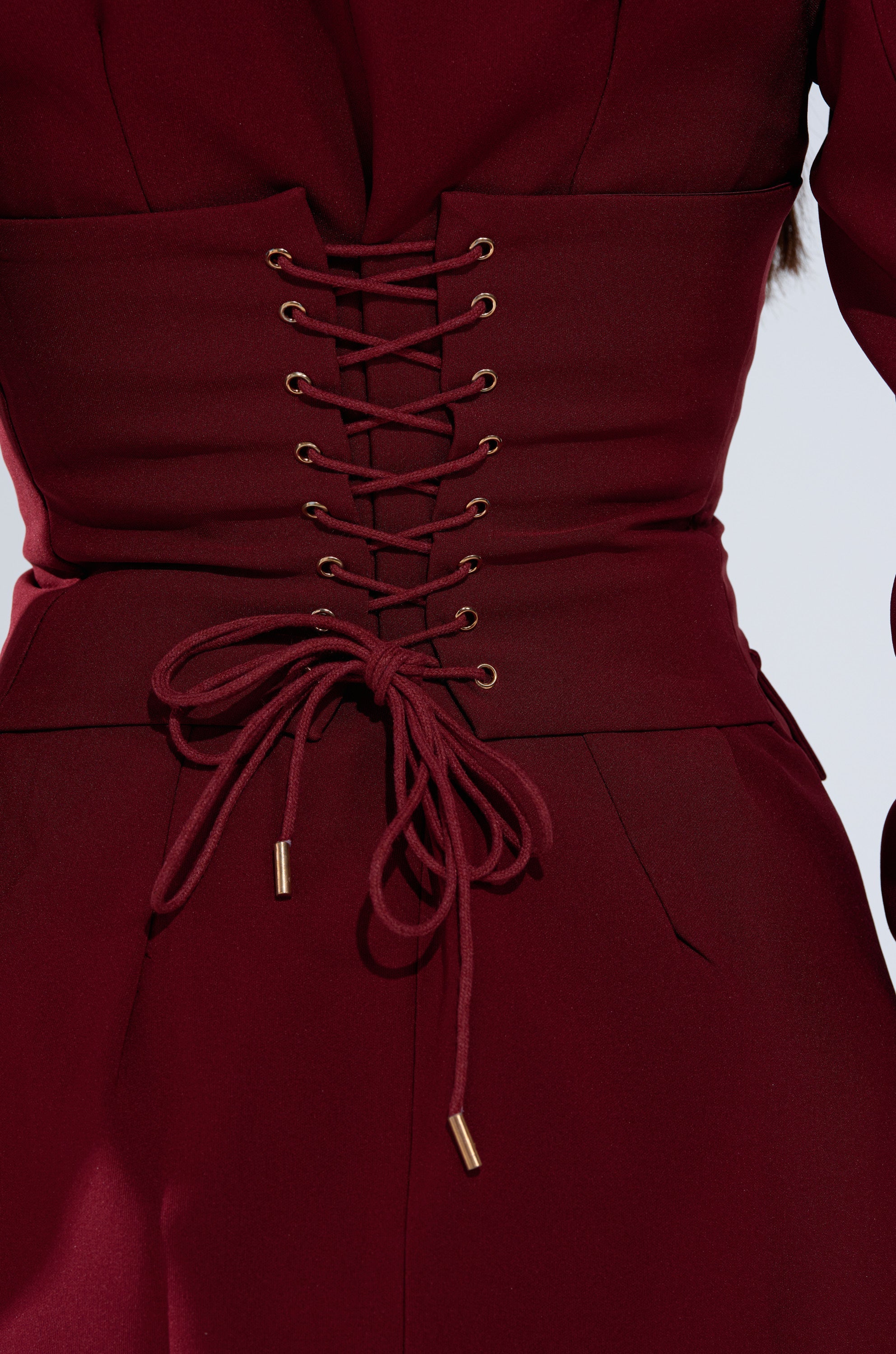 BUSINESS CASUAL BLAZER DRESS IN BURGUNDY