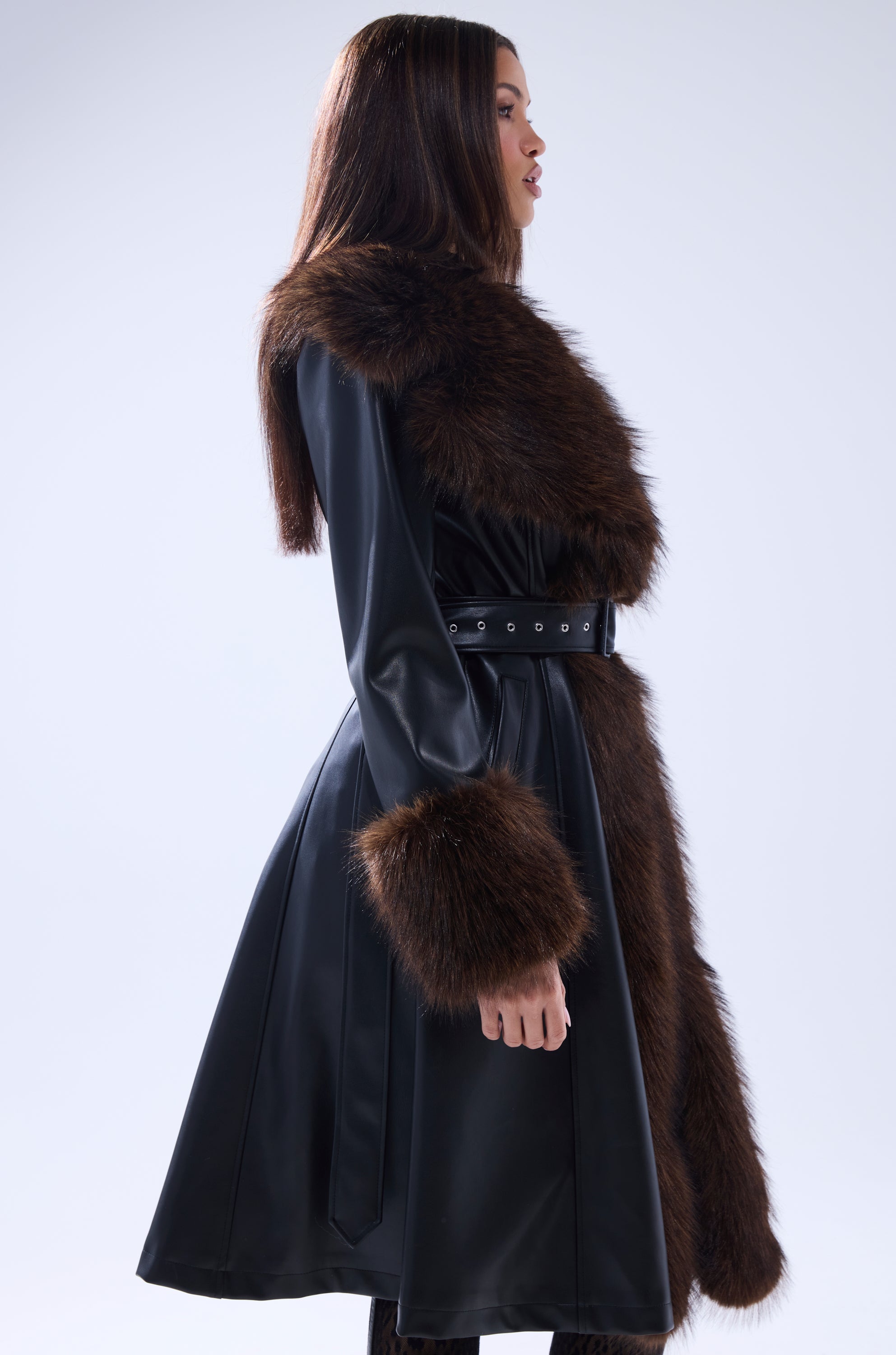 MAIN SQUEEZE FUR TRIM TRENCH