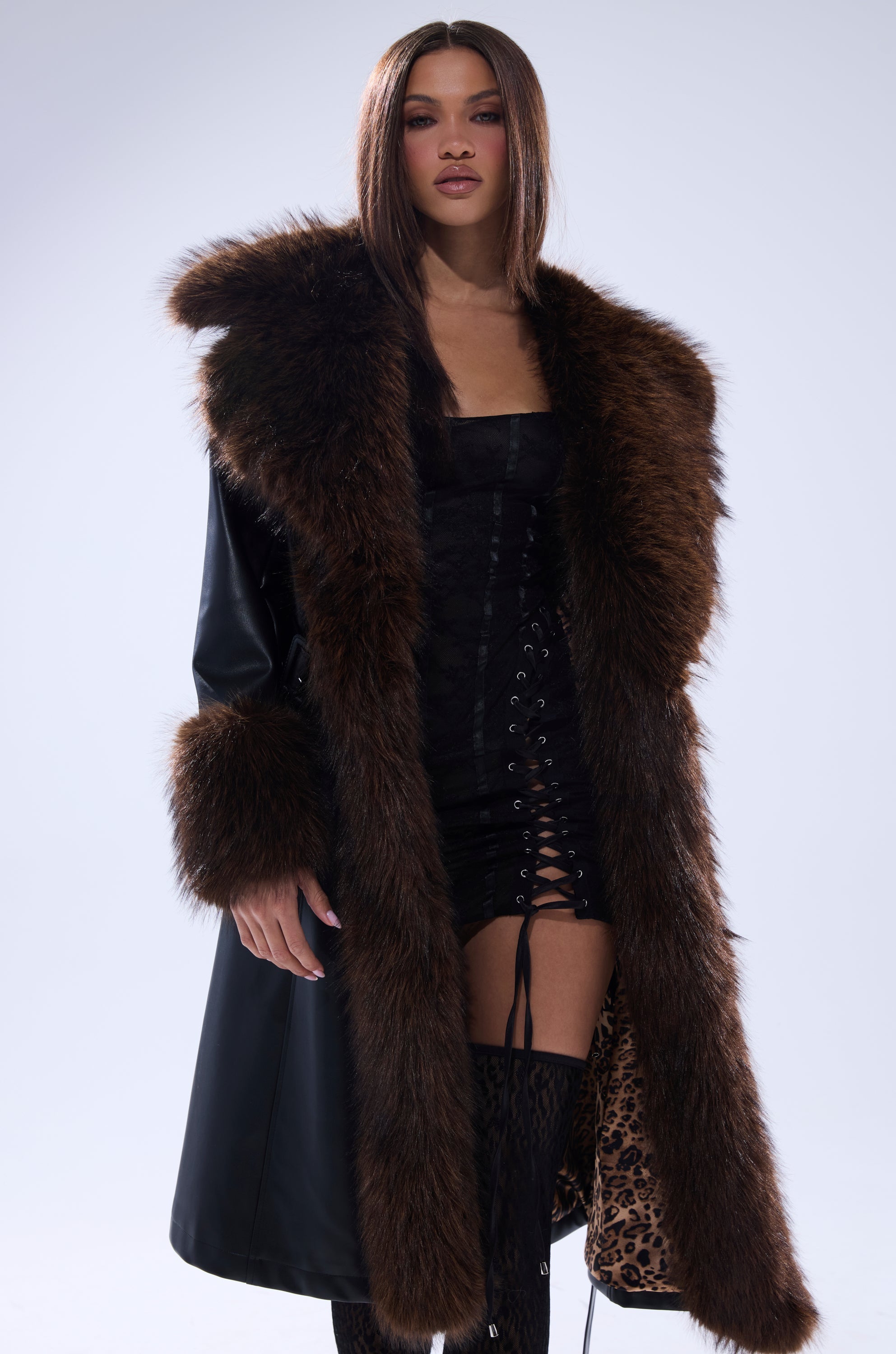 MAIN SQUEEZE FUR TRIM TRENCH