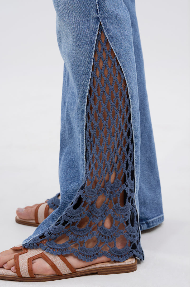 SUMMER DAYS RELAXED DENIM WITH EYELET OPENING