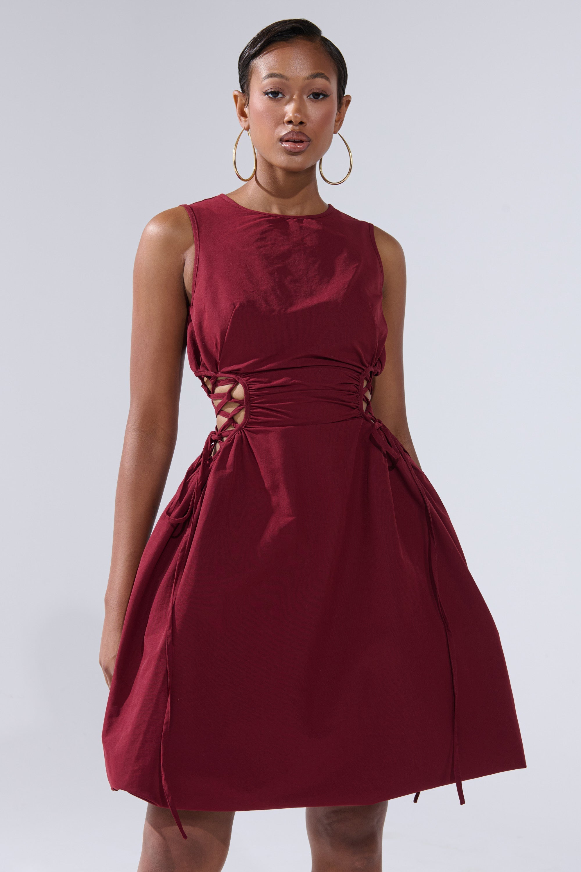 ALINA LACE UP DETAIL MAXI DRESS IN BURGUNDY