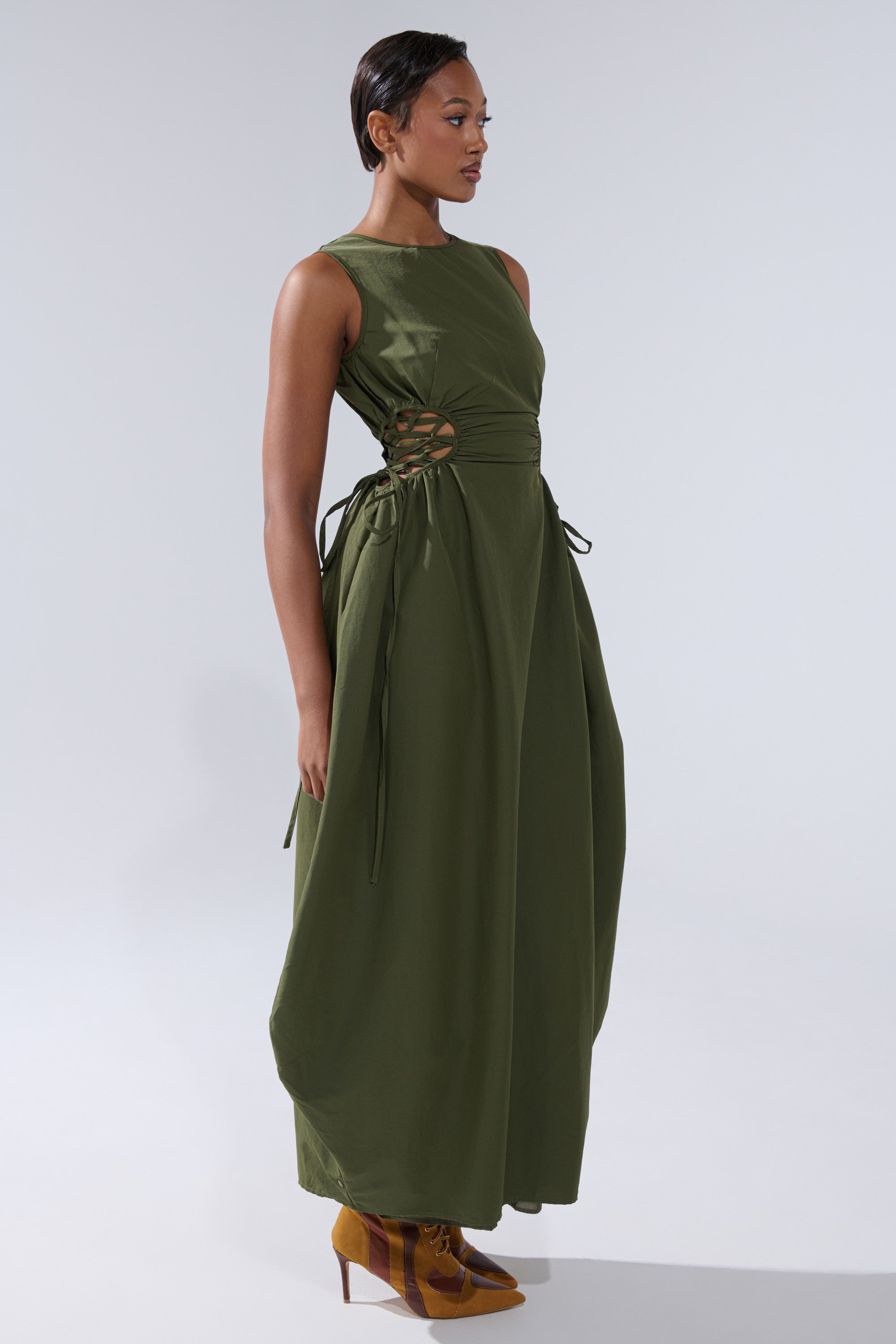 ALINA LACE UP DETAIL MAXI DRESS IN OLIVE