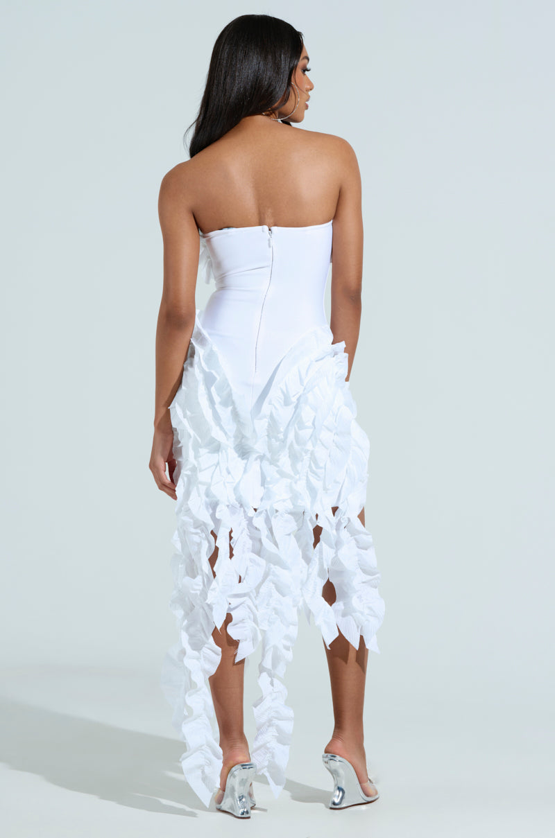 CITY LIGHTS RUFFLE MIDI DRESS IN WHITE