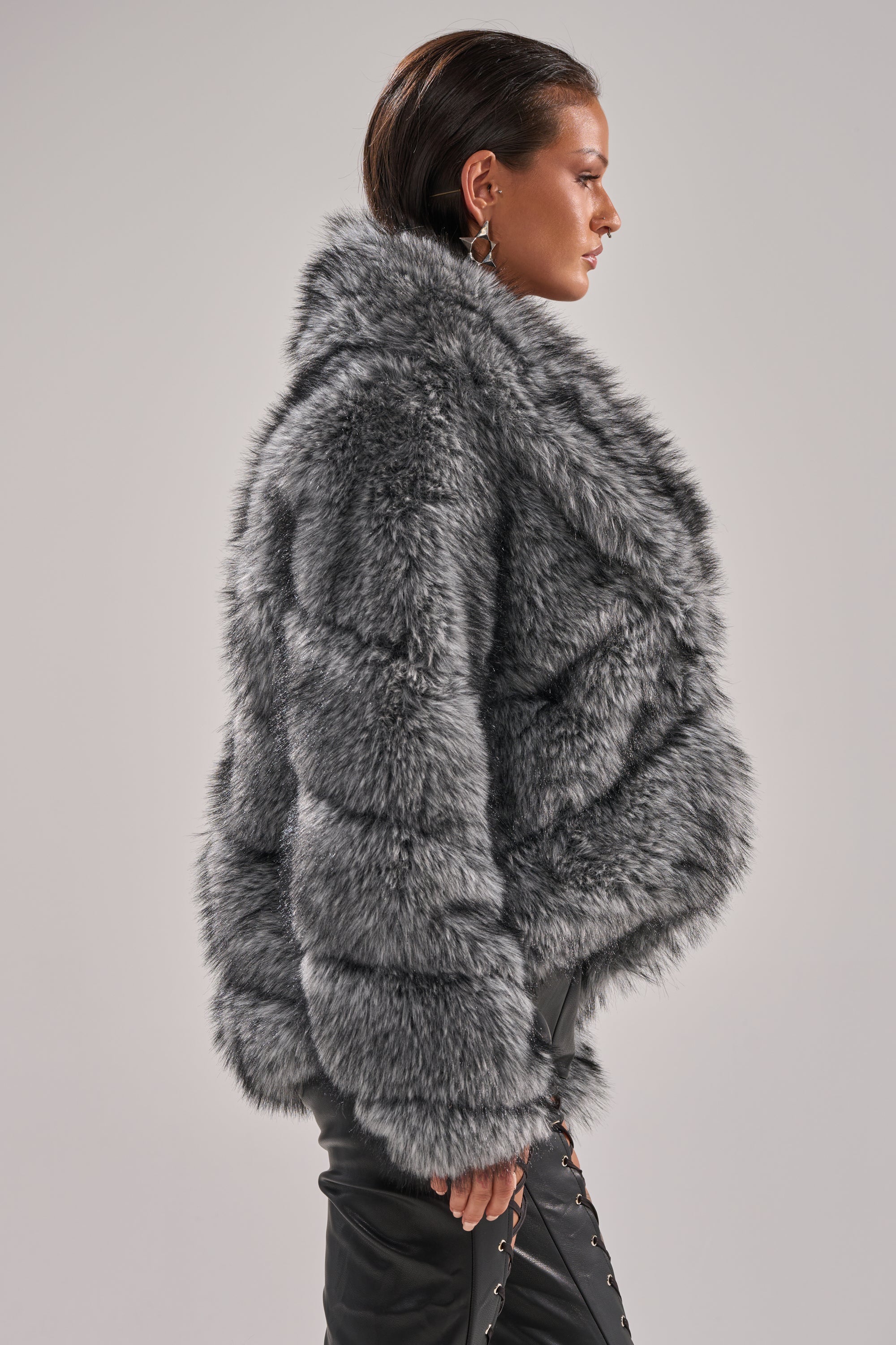 ELIXIR PANELED FAUX FUR IN GREY