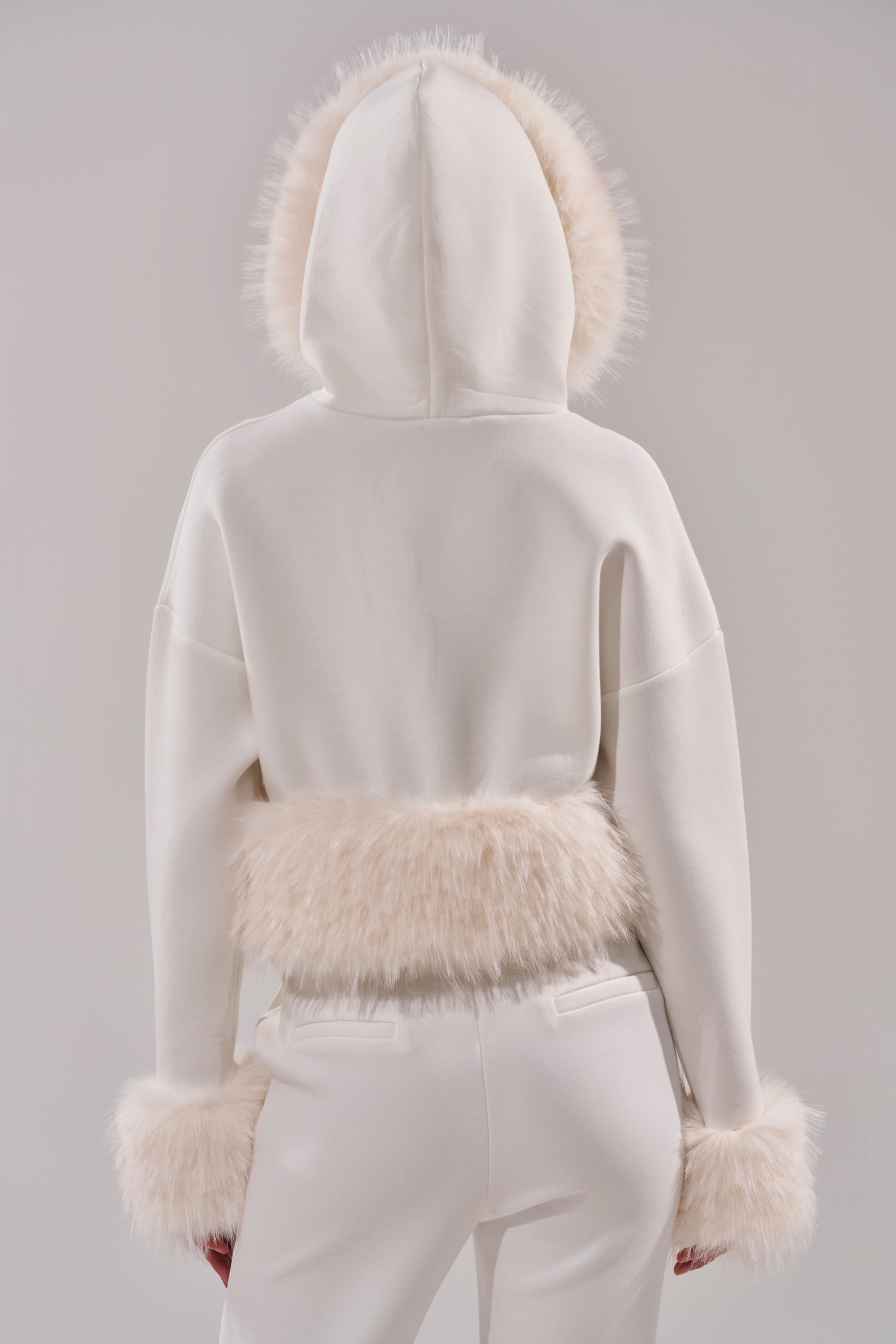 SNOW WHITE FUR TRIM SWEATSHIRT