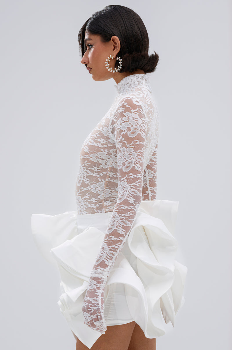 I'M A STAR LACE GLOVE BODYSUIT