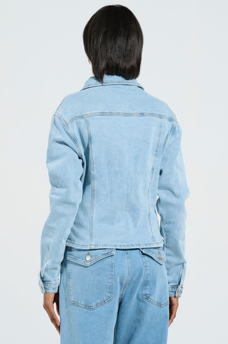 TAKE ME TO THE RODEO BUTTON UP