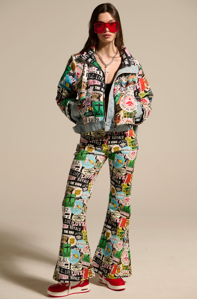 GREEN LIGHT LAYERED GRAPHIC BOMBER