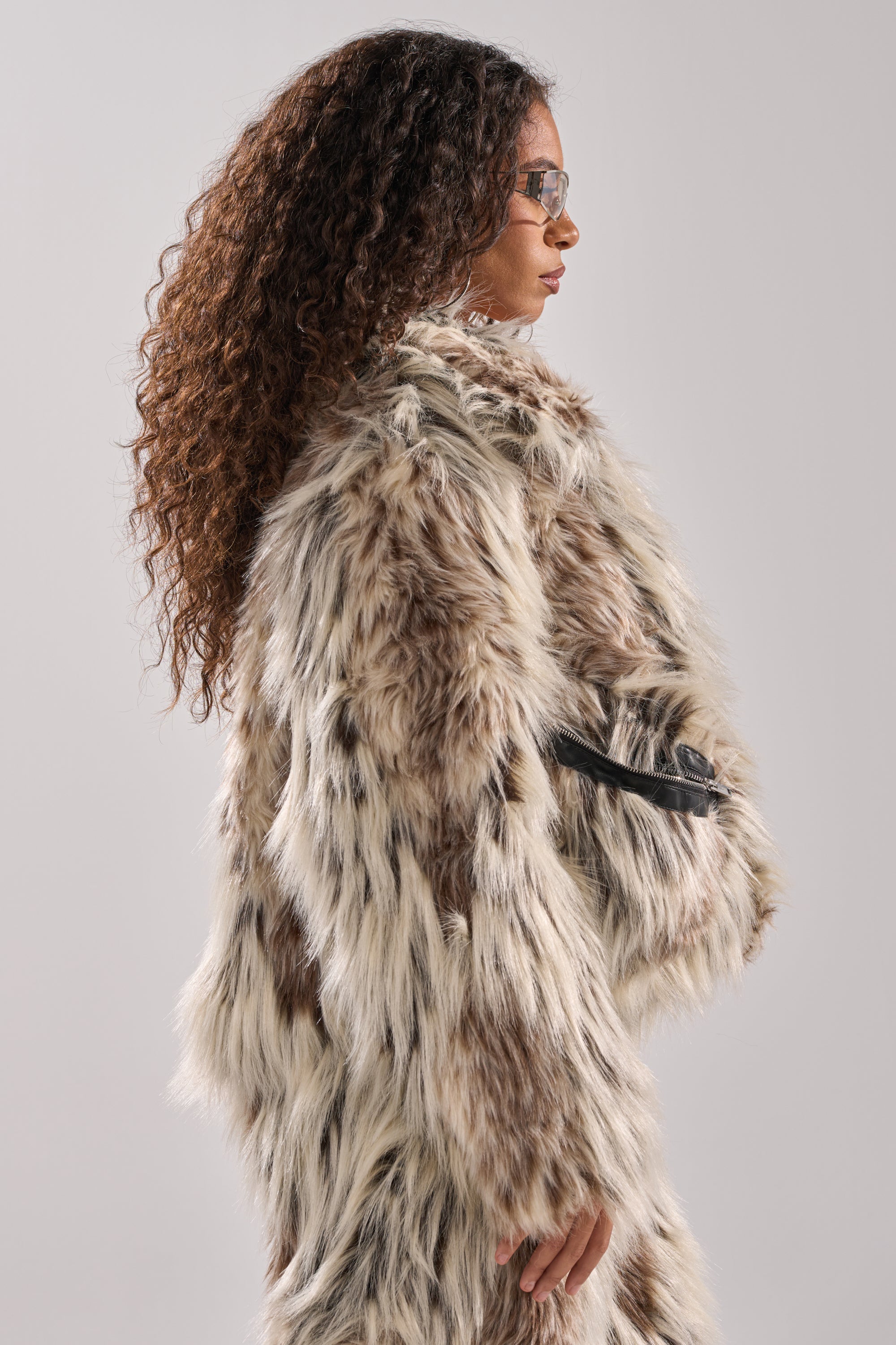 PARTICULAR TASTE FAUX FUR
