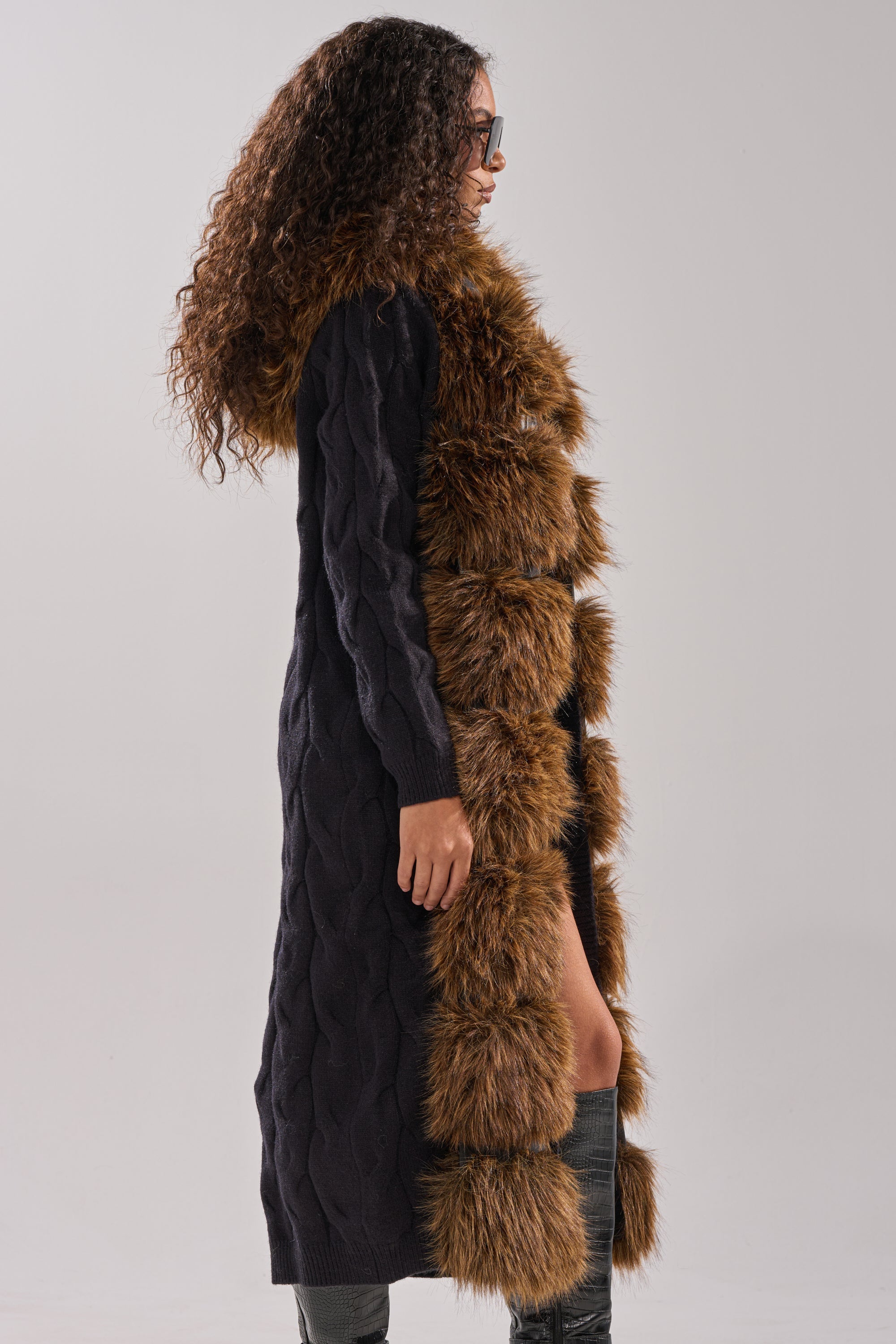 WARM ME UP LONG CARDIGAN WITH FUR