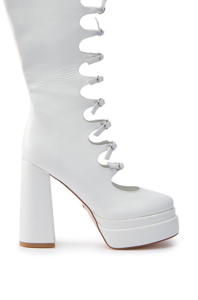 AZALEA WANG MARRIGOLD BOOT IN WHITE