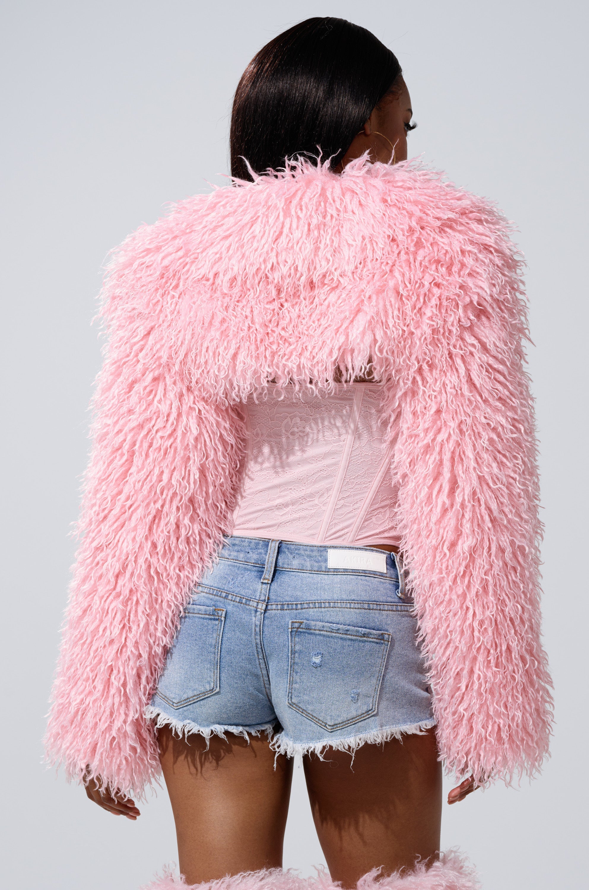 LEILA ULTRA CROP FAUX FUR IN LIGHT PINK