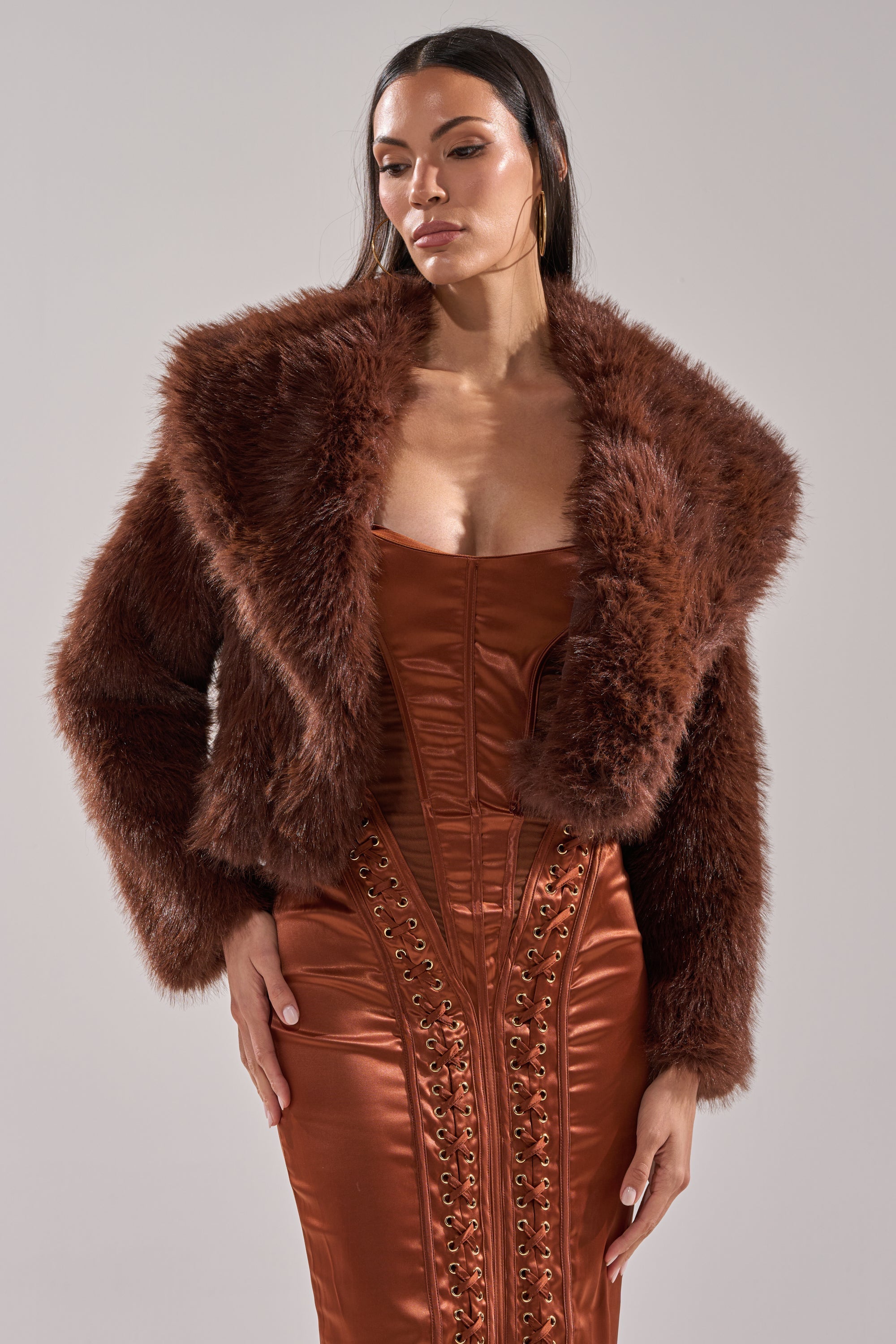 POPPY CROPPED FAUX FUR IN BROWN