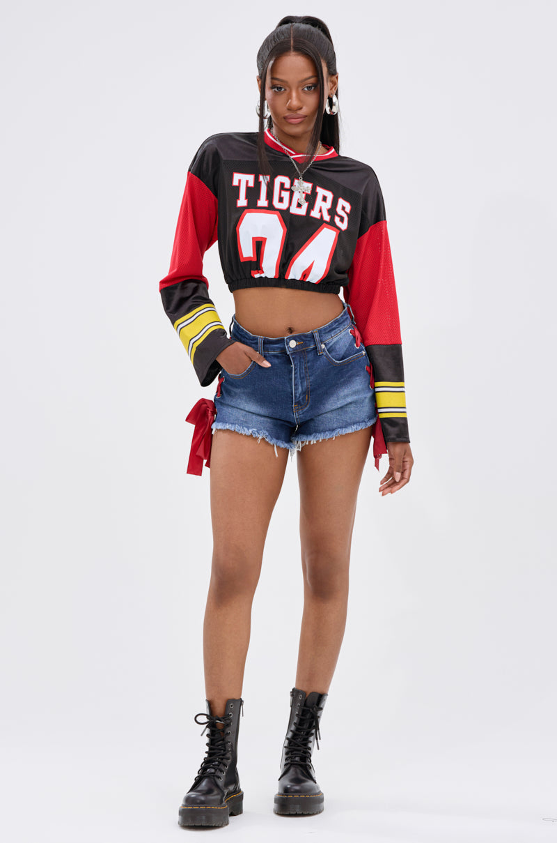 COME DOWN LACE DETAIL DENIM SHORT