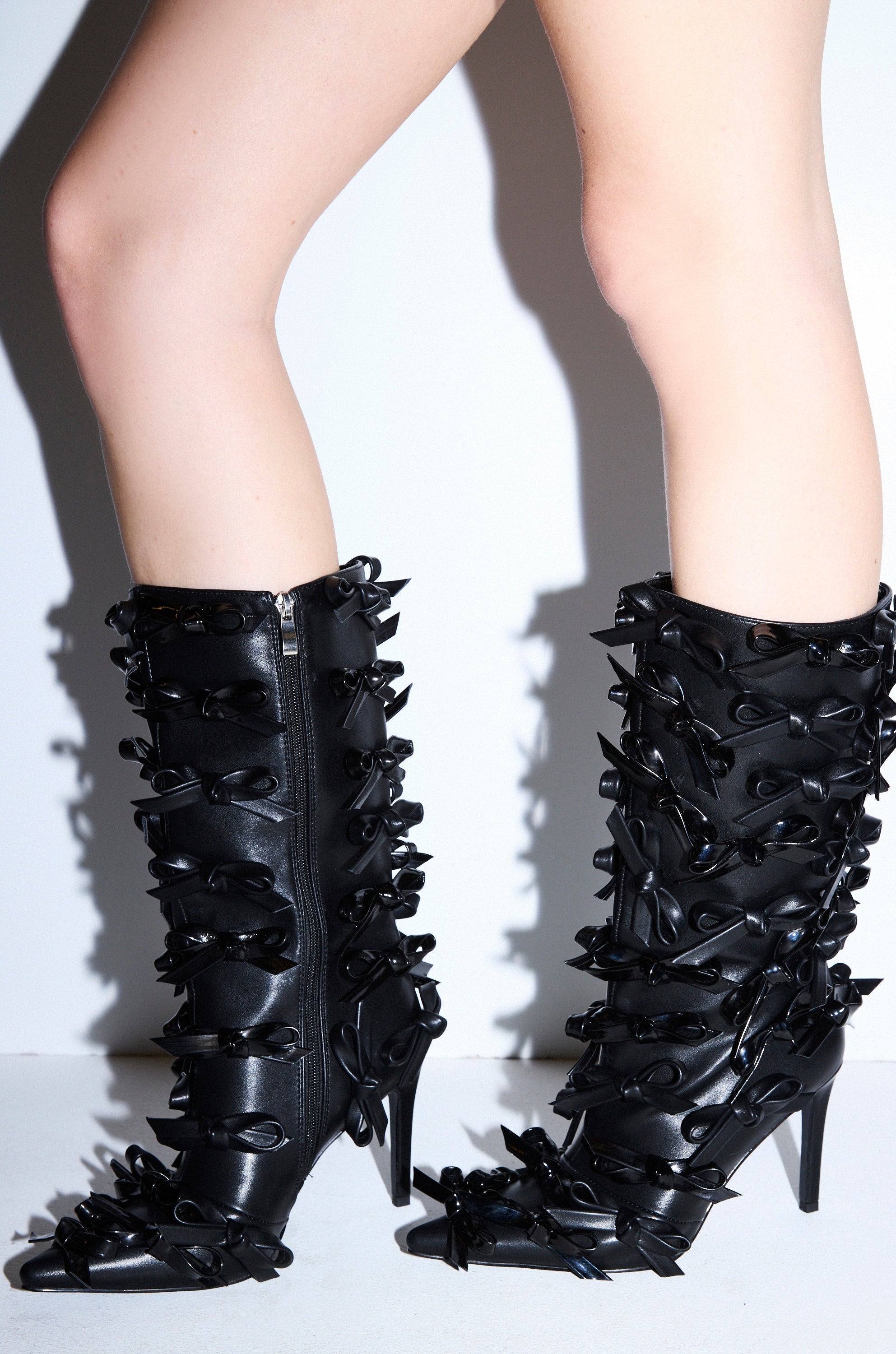 AZALEA WANG TELMO BLACK BOW EMBELLISHED BOOTIE