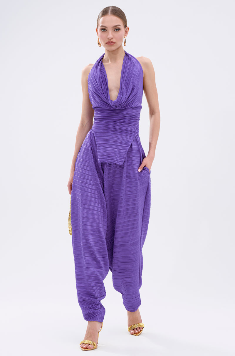 MAYAH COWL NECK PLISSE SLEEVELESS TOP IN PURPLE
