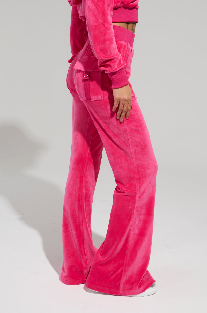 VELOUR GALORE STRAIGHT LEG JOGGER IN PINK