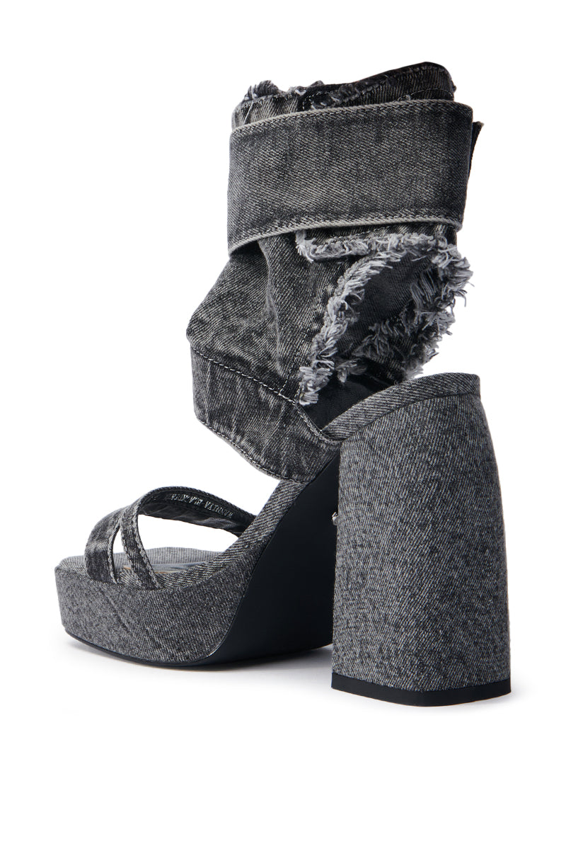 AZALEA WANG WANNIYA BLACK DENIM CHUNKY SANDAL
