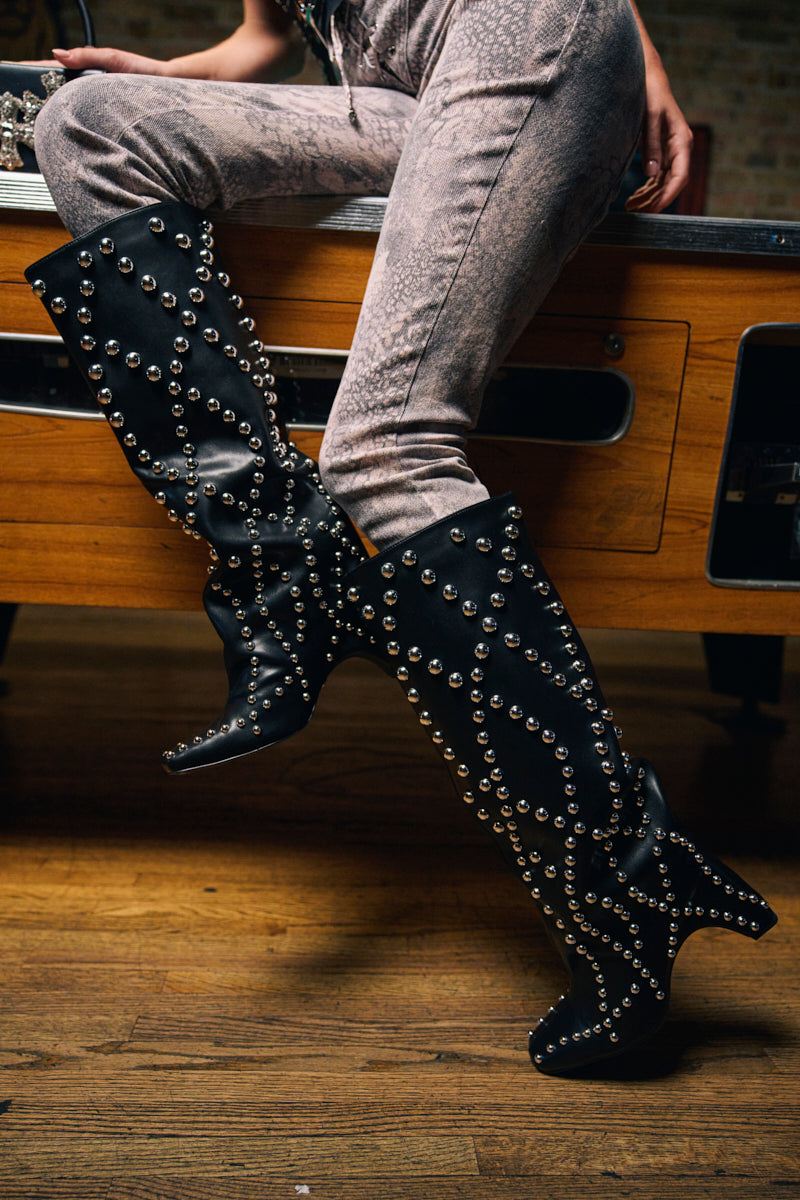 AZALEA WANG WELLS BLACK EMBELLISHED BOOT