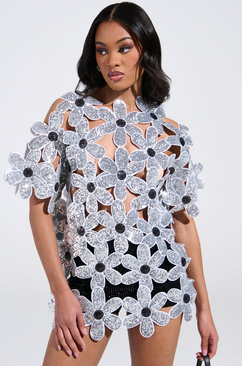 FLOWER POWER OVERSIZED TSHIRT