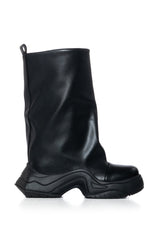 AZALEA WANG CHADWICK FLATFORM BUCKET BOOT IN BLACK