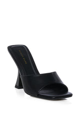 AZALEA WANG EGYPT BASIC SANDAL IN BLACK