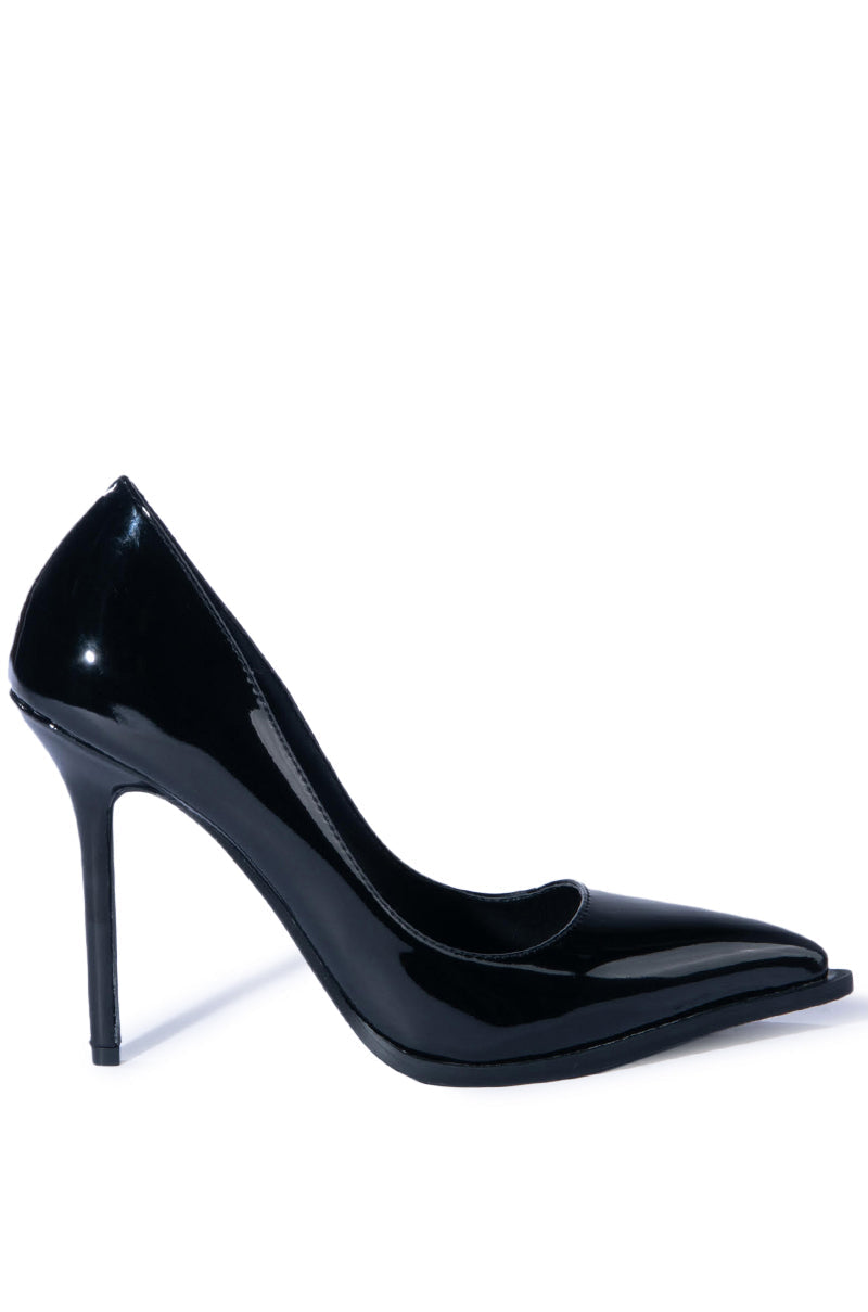 AZALEA WANG RECIPE STILETTO CLASSIC PUMP IN BLACK