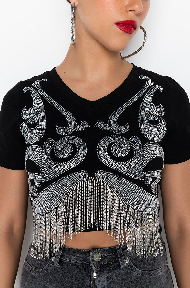 CAUGHT UP IN THE RHYTHM EMBELLISHED TEE
