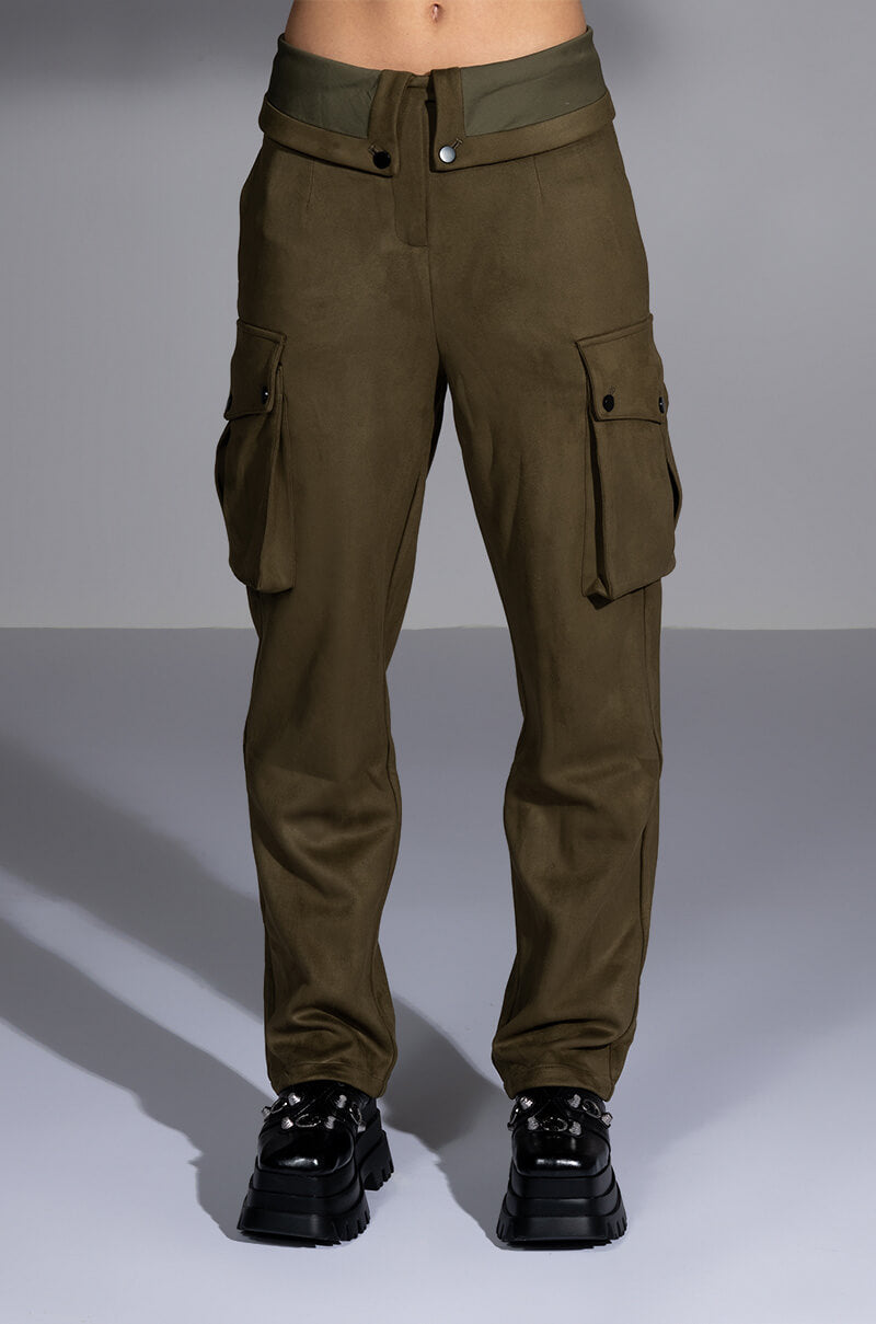 DISTRACTION FOLD OVER CARGO PANTS