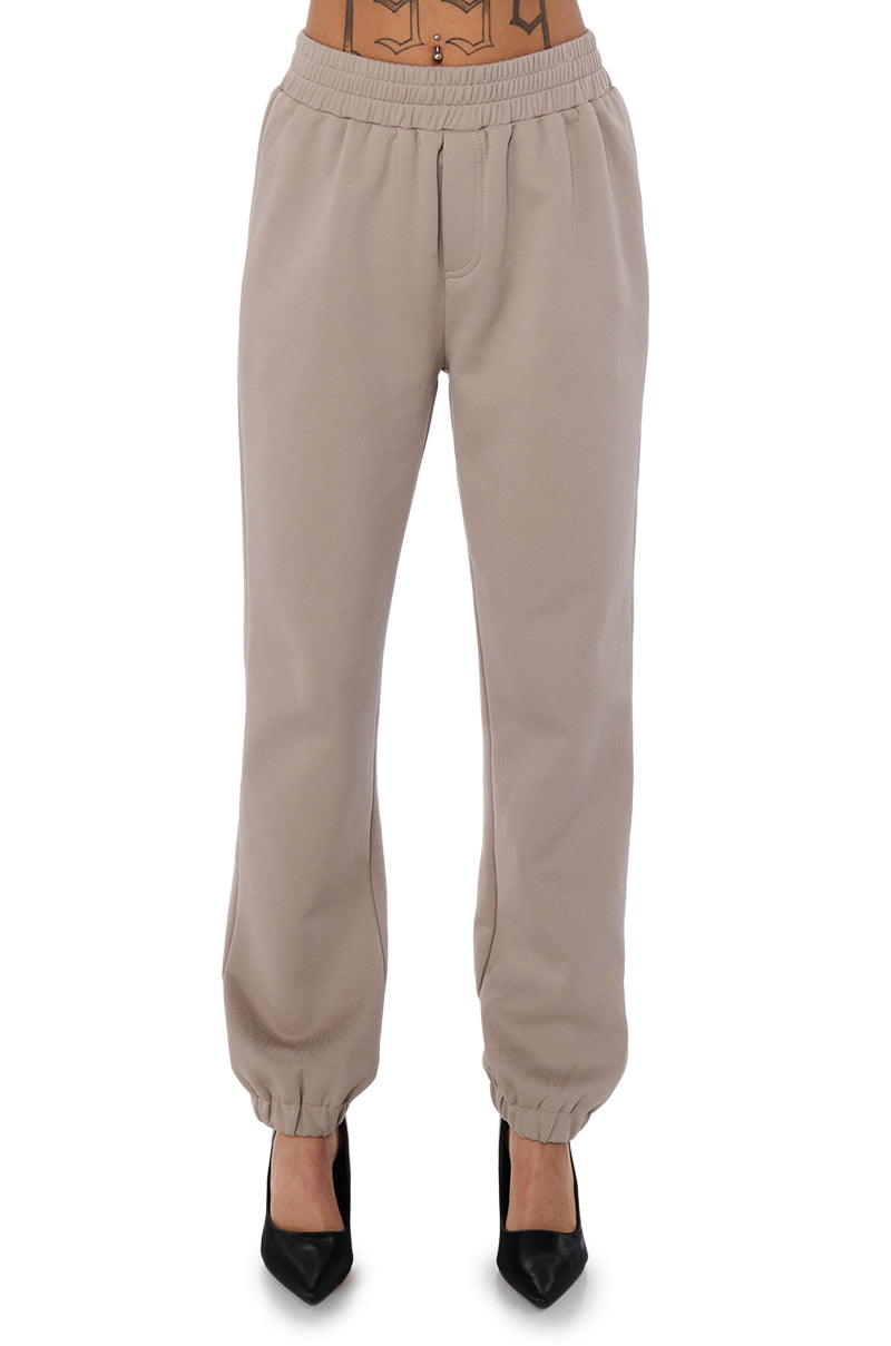 SOURCE UNKNOWN JOGGER